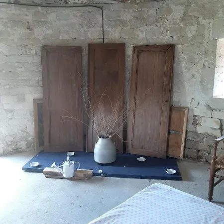Le Pigeonnier De St * Saint-Romain-sur-Vienne
